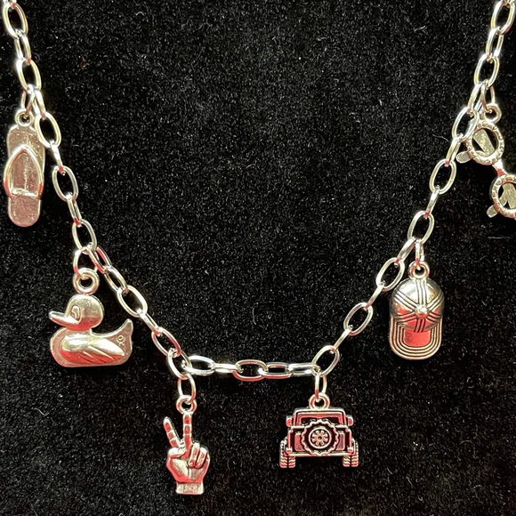Unique & Fun Charm Necklace for the 4x4 & Off-Road Enthusiasts. Brand New! - Picture 10 of 13